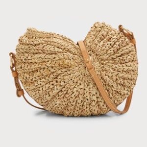 POOLSIDE Cesi Conch Bag Natural Woven Crossbody Magnetic Closure